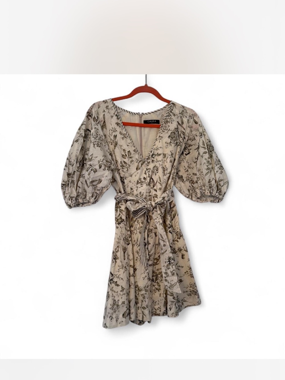 Casual Floral Tie-Waist Mini Dress in Cream